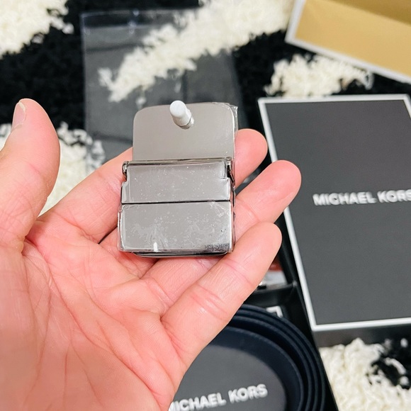 NIB Men’s One Size Michael Kors 4 In 1 Monogram Coated Logo Belt Gift Set Box - Picture 8 of 11